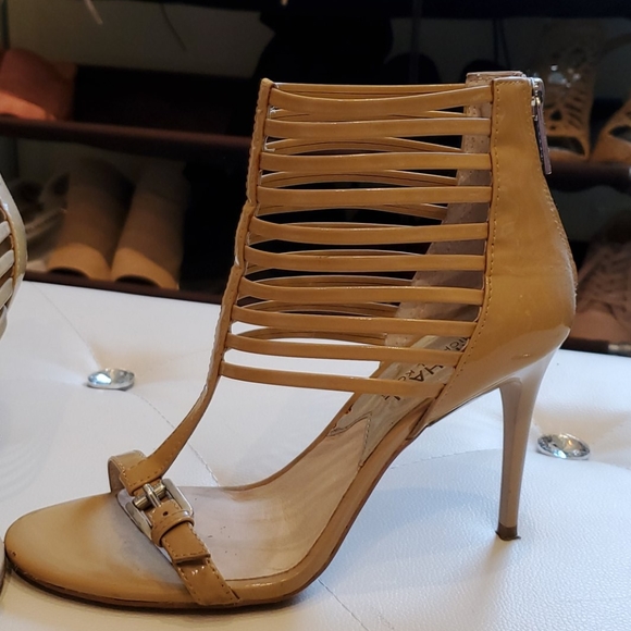 Shoes - Picture 3 of 4